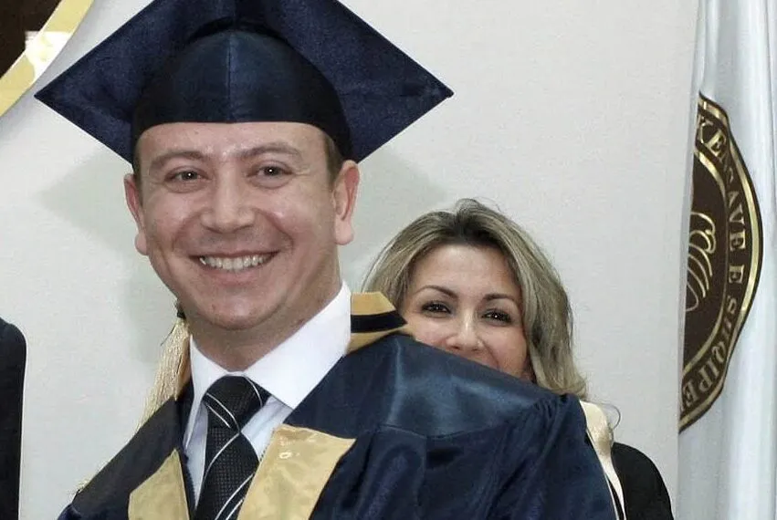 Theu bojkotin e avokatëve, ish-prokurori pezullohet për 2 vite