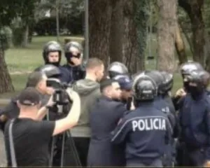 Tensione te Kryeministria, Blushi dhe Këlliçi përplasen me policinë