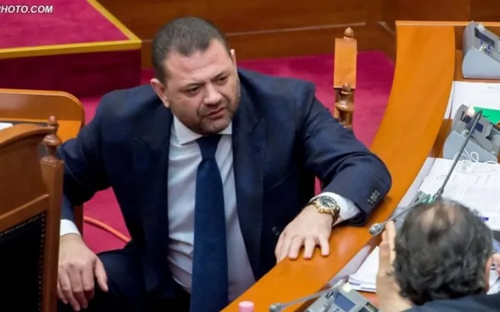 Zbrdhet propozimi i PSD-së së Tom Doshit për zgjedhjet vendore 2027