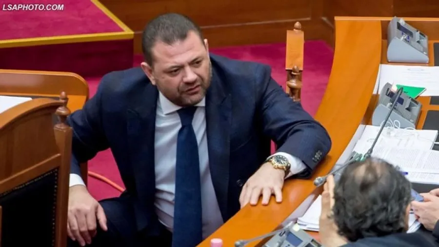 Zbrdhet propozimi i PSD-së së Tom Doshit për zgjedhjet vendore 2027