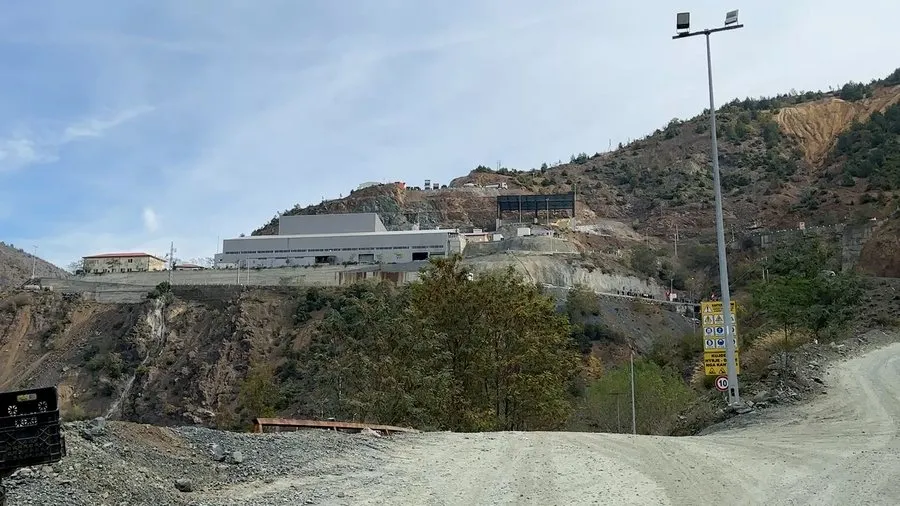 Si u “zhduk” fitimi i minierës së Spaçit nga “TETE Albania”