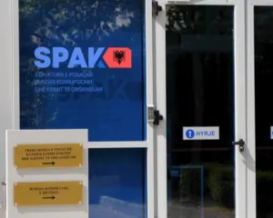 SPAK çon në gjyq 17 persona për 2 ton kanabis dhe 475 kg kokainë