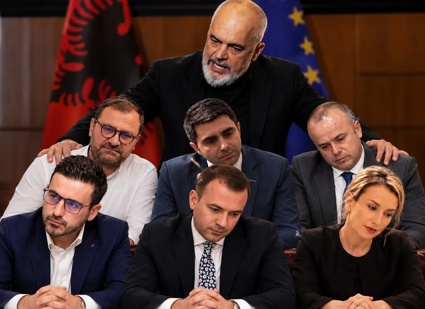 Propaganda e “Liderit Global” dhe tallja me dorëheqjet e drejtorëve