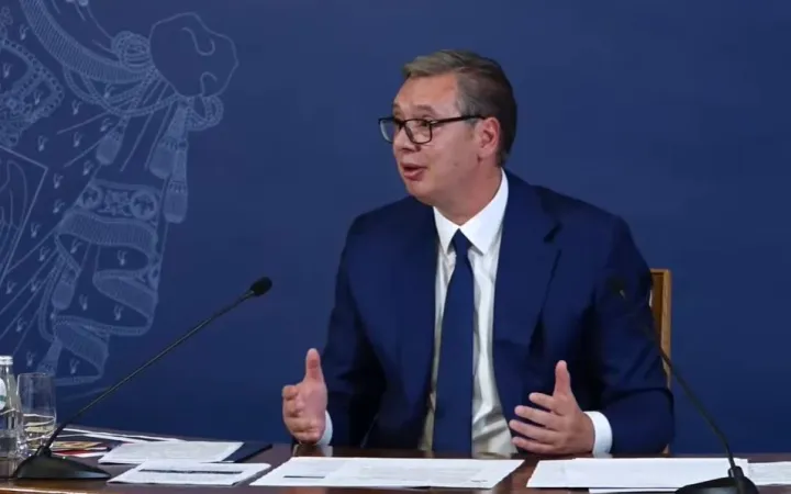 Alarmohen serbët! Po përgatitet arrestimi i Vuçiç, duan ta nxjerrin nga politika