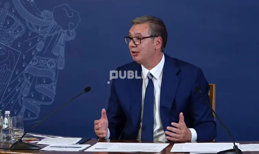 Alarmohen serbët! Po përgatitet arrestimi i Vuçiç, duan ta nxjerrin nga politika