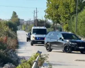 Erion Veliaj mbërrin në burgun e Fierit