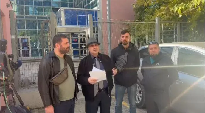 Protestuesit i përgjigjen Ramës me padi në SPAK