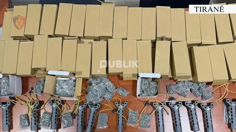 ‘Mega aksion’ i policisë, sekuestrohen 75 llastiqe gjuetie